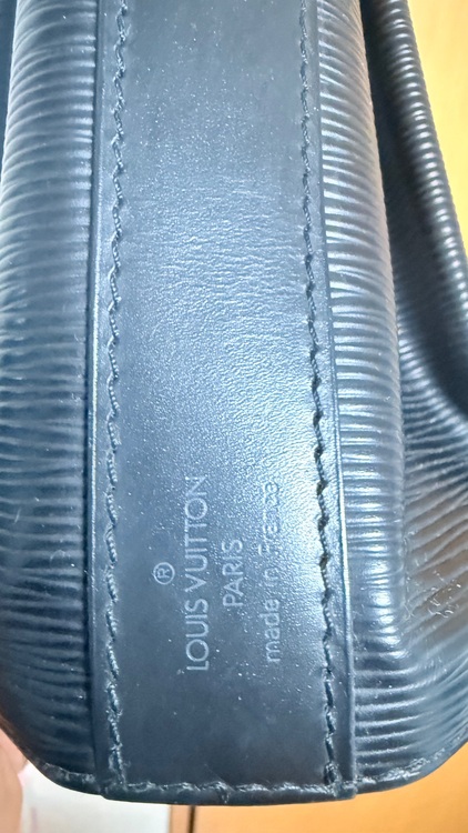 ルイヴィトン エピ （ブランドバッグ）の商品画像 - 査定依頼日：2025年11月2日 - 最高査定価格：65,000円