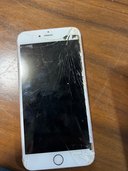 iPhone8プラス（スマホ）の商品画像 - 査定依頼日：2023年4月1日 - 最高査定価格：4,000円