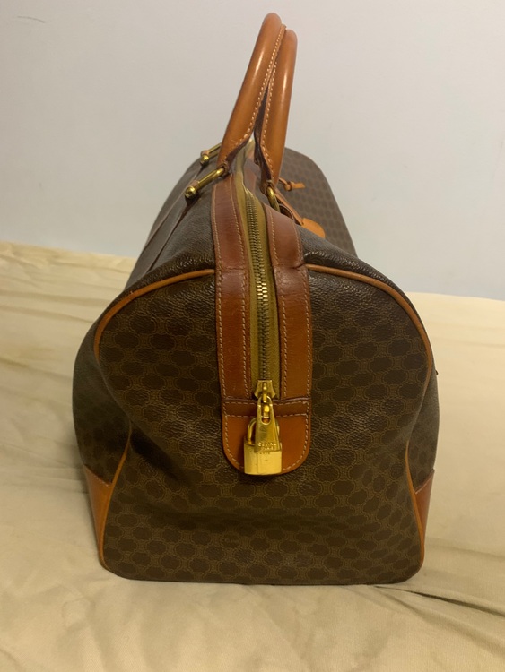 セリーヌ  （ブランドバッグ）の商品画像 - 査定依頼日：2025年7月20日 - 最高査定価格：33,000円