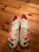 プーマフューチャーサッカースパイク（その他のスポーツ用品）の商品画像 - 査定依頼日：2025年2月4日 - 最高査定価格：600円