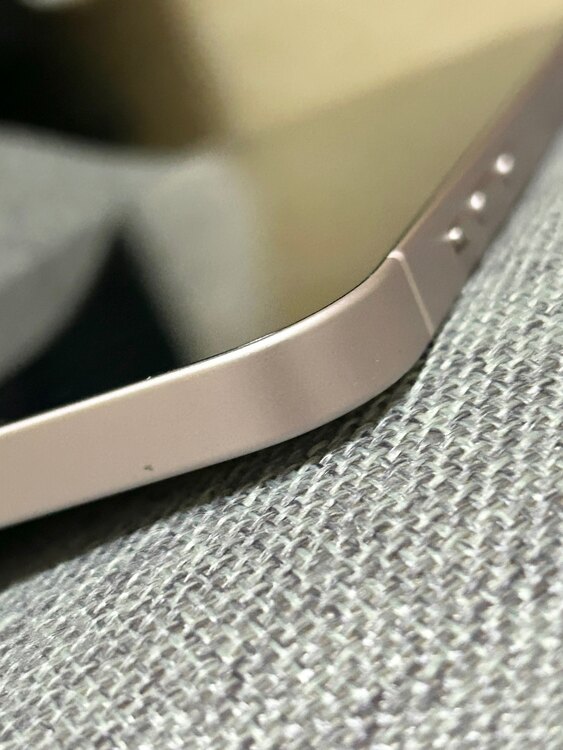 iPhone 13 128GB（スマホ）の商品画像 - 査定依頼日：2025年1月6日 - 最高査定価格：48,000円