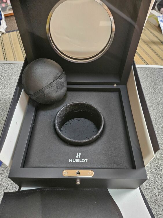 ウブロ ビックバン 1142487H14（高級時計）の商品画像 - 査定依頼日：2025年10月17日 - 最高査定価格：1,740,000円