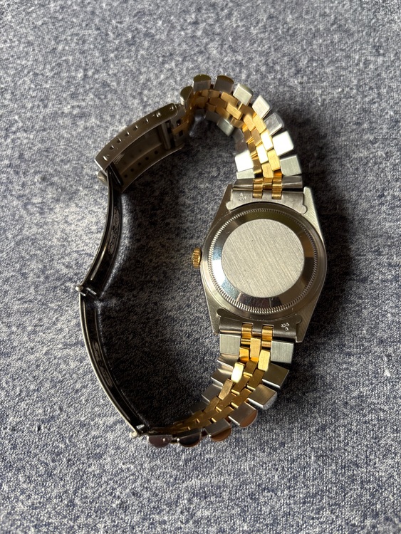 デイトジャスト（高級時計）の商品画像 - 査定依頼日：2025年9月4日 - 最高査定価格：900,000円