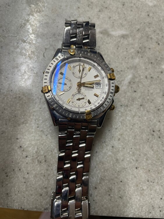 ブライトリング クロノマット B1335（高級時計）の商品画像 - 査定依頼日：2025年3月18日 - 最高査定価格：210,000円