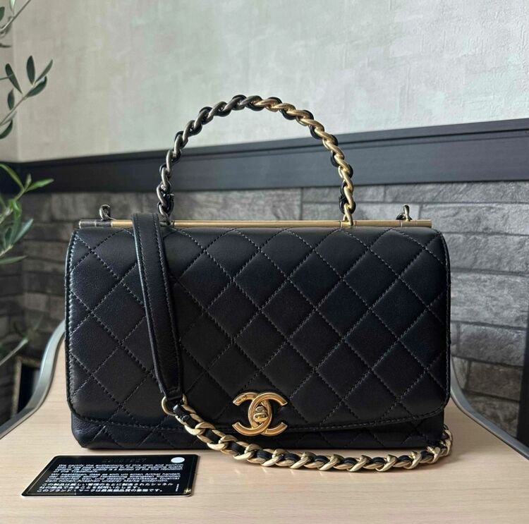 トップハンドルチェーンショルダー（ブランドバッグ）の商品画像 - 査定依頼日：2025年6月11日 - 最高査定価格：400,000円