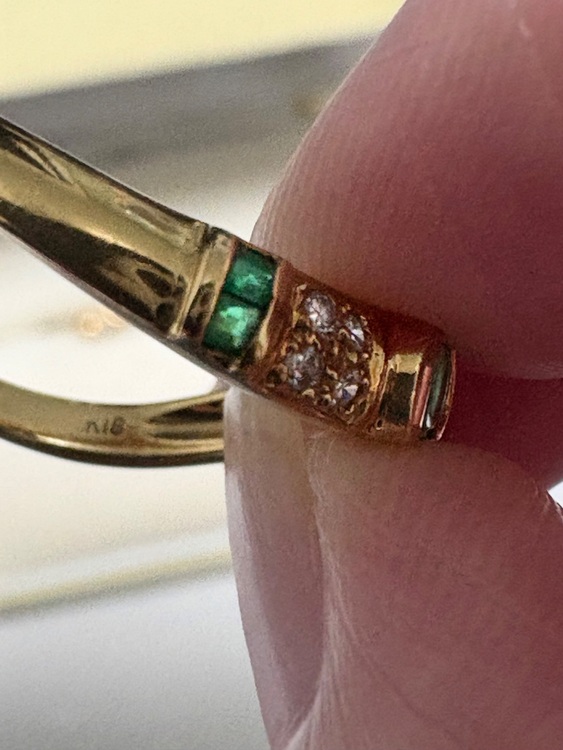 K18エメラルド、ルビー、サファイアリング（金・貴金属）の商品画像 - 査定依頼日：2025年11月12日 - 最高査定価格：320,000円