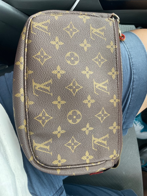 ルイヴィトン モノグラム （ブランドバッグ）の商品画像 - 査定依頼日：2025年6月6日 - 最高査定価格：15,000円