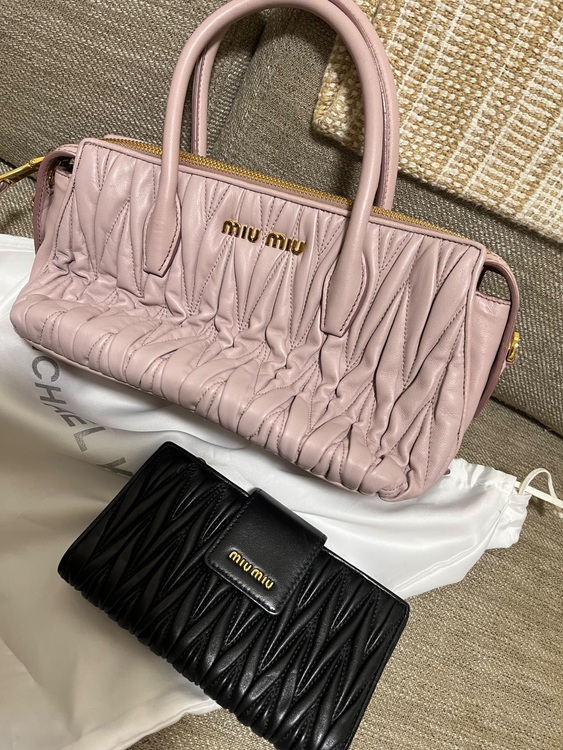 ミュウミュウ  （ブランドバッグ）の商品画像 - 査定依頼日：2025年9月29日 - 最高査定価格：60,000円