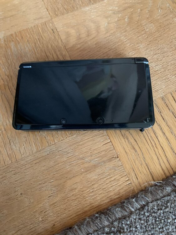 Nintendo3DS（ゲーム機本体・ゲームソフト）の商品画像 - 査定依頼日：2025年3月28日 - 最高査定価格：4,000円