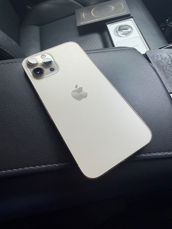 iPhone 12 Pro Max 256GB SIMフリー（スマホ）の商品画像 - 査定依頼日：2026年1月14日 - 最高査定価格：44,000円