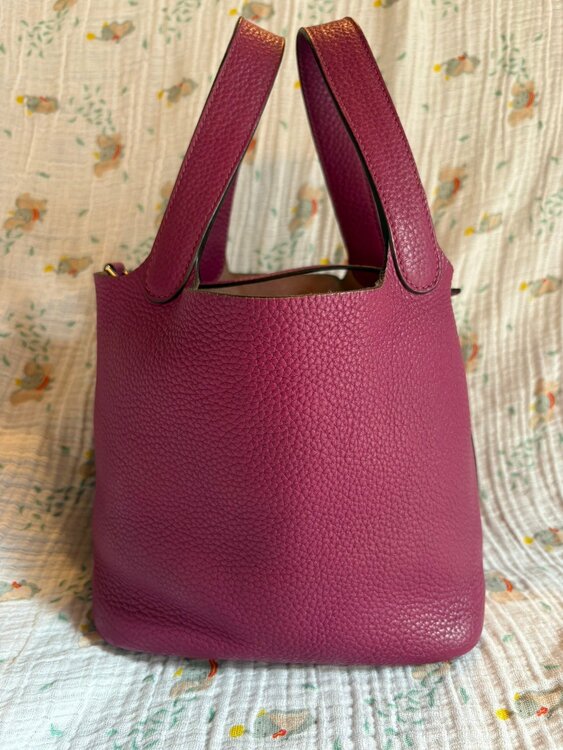 ピコタンロックPM （ブランドバッグ）の商品画像 - 査定依頼日：2026年4月4日 - 最高査定価格：100,000円