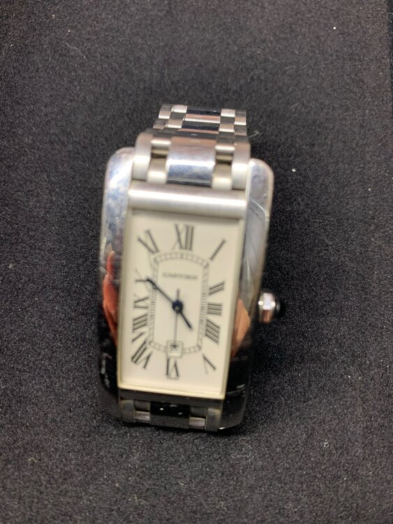 カルティエ タンク w260362（高級時計）の商品画像 - 査定依頼日：2025年3月10日 - 最高査定価格：1,200,000円