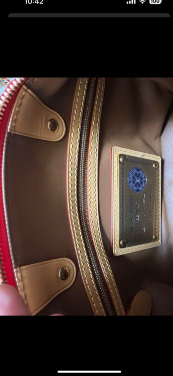 ルイヴィトン スピーディー （ブランドバッグ）の商品画像 - 査定依頼日：2025年4月15日 - 最高査定価格：1,550,000円