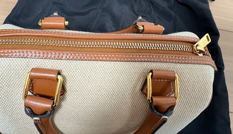 セリーヌ  （ブランドバッグ）の商品画像 - 査定依頼日：2026年2月24日 - 最高査定価格：160,000円