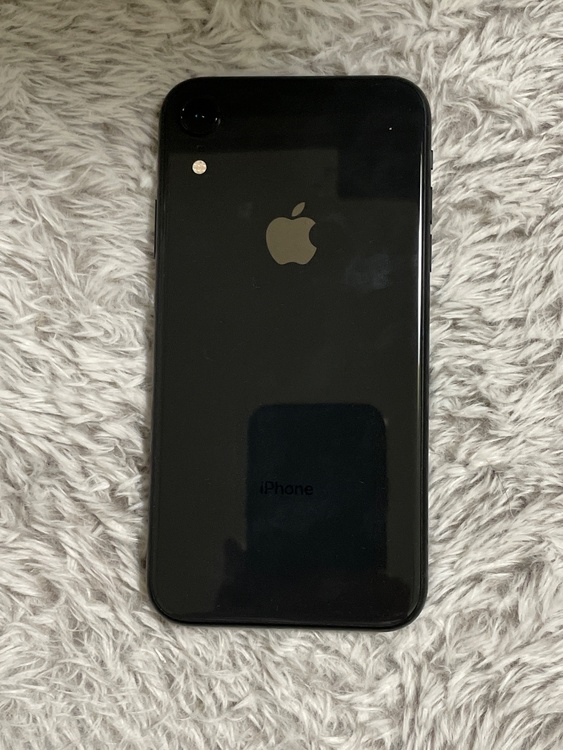iPhone iPhoneXR 64GB au（スマホ）の商品画像 - 査定依頼日：2026年7月13日 - 最高査定価格：11,500円