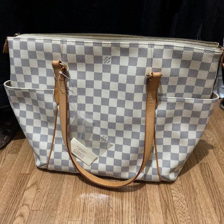 ダミエ　アズール　トータリー　PM トートバッグ（ブランドバッグ）の商品画像 - 査定依頼日：2025年5月1日 - 最高査定価格：100,000円
