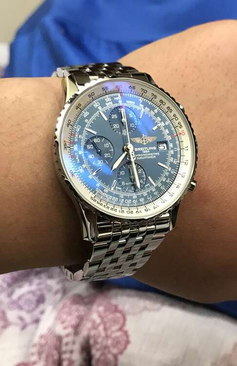 ブライトリング ナビタイマー （高級時計）の商品画像 - 査定依頼日：2025年4月28日 - 最高査定価格：500,000円