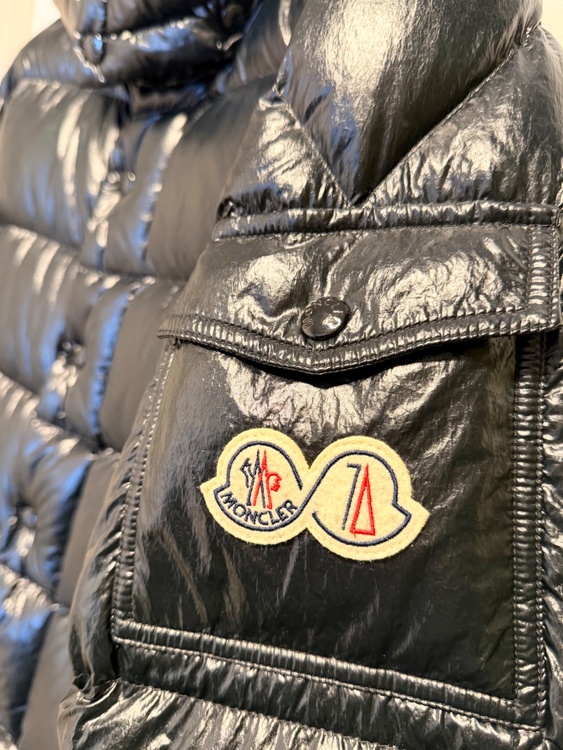 MONCLER MAYA 70 GIUBBOTTO（古着・ファッション）の商品画像 - 査定依頼日：2026年1月17日 - 最高査定価格：91,000円