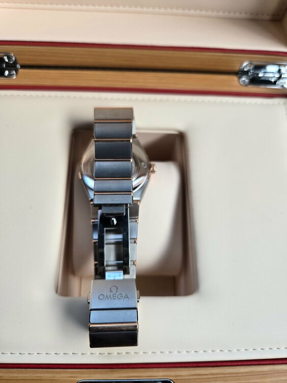 オメガ　コンステレーション131.20.36.60.02.001 （高級時計）の商品画像 - 査定依頼日：2026年1月14日 - 最高査定価格：900,000円