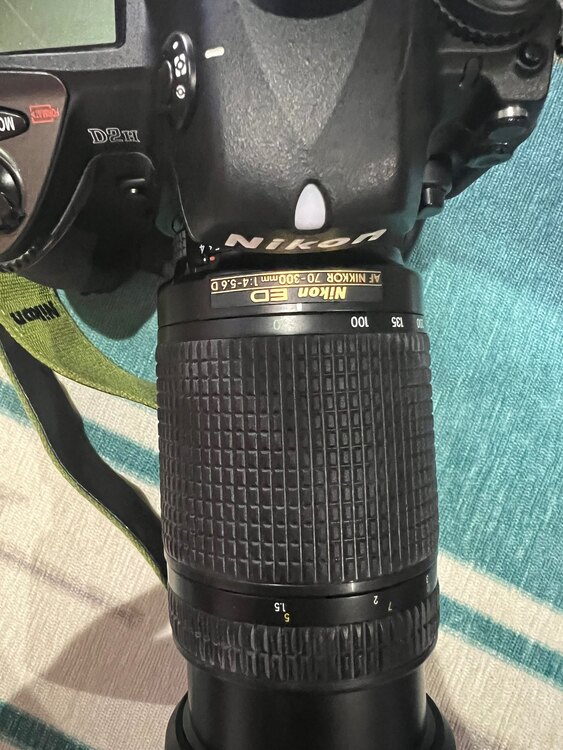 ニコンD2HDボディとニコンレンズ（カメラ）の商品画像 - 査定依頼日：2025年6月2日 - 最高査定価格：13,000円