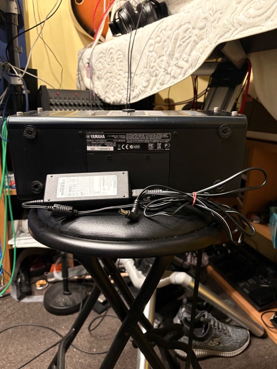 YAMAHA THR10C（ピアノ・楽器・PA機材）の商品画像 - 査定依頼日：2026年9月24日 - 最高査定価格：3,000円