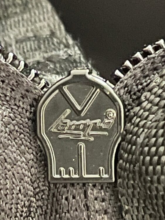 プラダ  （ブランドバッグ）の商品画像 - 査定依頼日：2025年2月16日 - 最高査定価格：80,000円