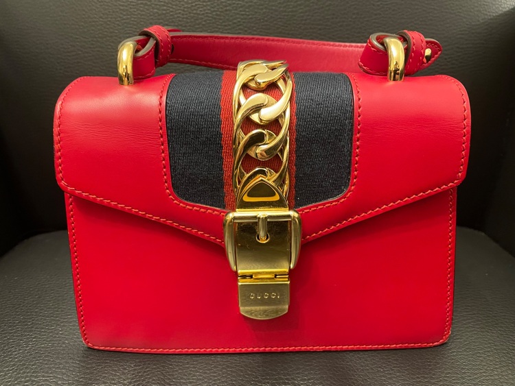 グッチ  （ブランドバッグ）の商品画像 - 査定依頼日：2025年9月4日 - 最高査定価格：85,000円