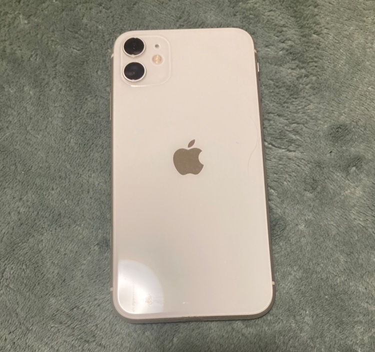 iPhone11 128GB SIMフリー（スマホ）の商品画像 - 査定依頼日：2025年12月1日 - 最高査定価格：25,000円