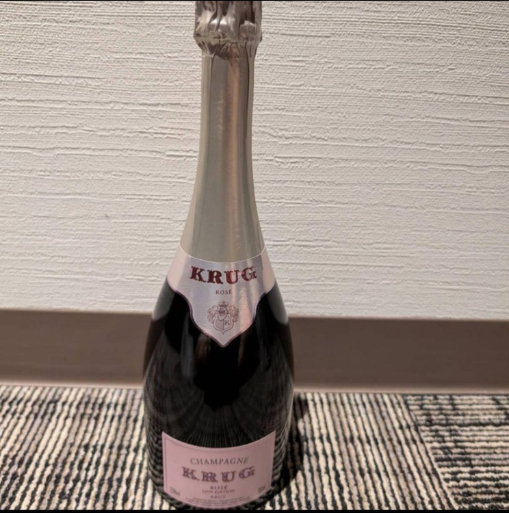 クリュッグロゼ（お酒）の商品画像 - 査定依頼日：2025年10月27日 - 最高査定価格：33,000円