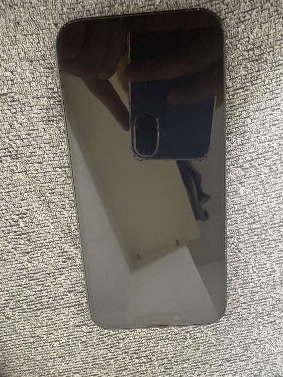 iPhone iPhone 13 128GB docomo（スマホ）の商品画像 - 査定依頼日：2026年9月23日 - 最高査定価格：31,000円
