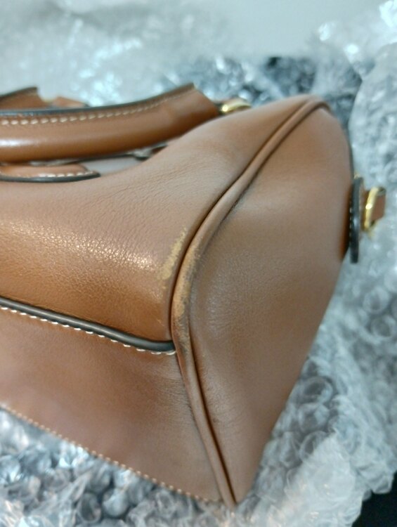 スモール ボストン / スムースカーフスキン（ブランドバッグ）の商品画像 - 査定依頼日：2025年2月9日 - 最高査定価格：200,000円