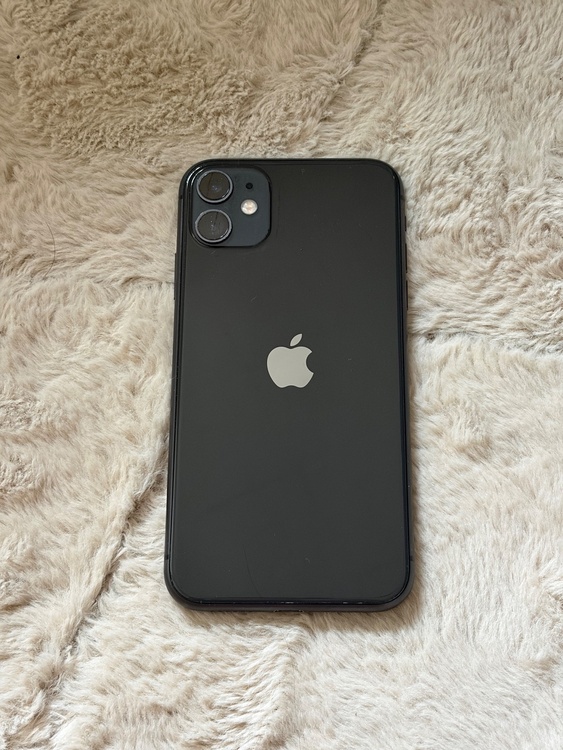 iPhone iPhone11 64GB SIMフリー（スマホ）の商品画像 - 査定依頼日：2026年7月30日 - 最高査定価格：13,000円