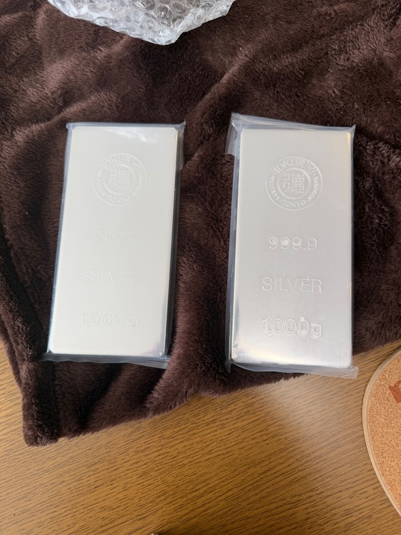 銀地銀　1キロ　インゴット　2個（金・貴金属）の商品画像 - 査定依頼日：2025年11月23日 - 最高査定価格：500,000円