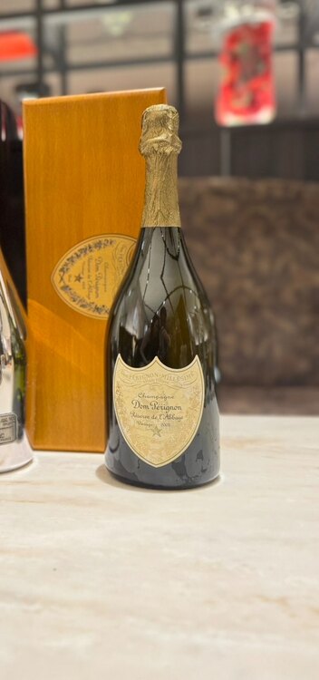 シャンパン ドン・ペリニヨン （お酒）の商品画像 - 査定依頼日：2025年2月25日 - 最高査定価格：80,000円