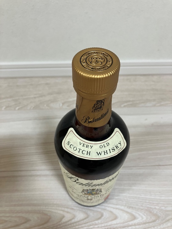 30年　DFS（お酒）の商品画像 - 査定依頼日：2025年7月28日 - 最高査定価格：18,000円