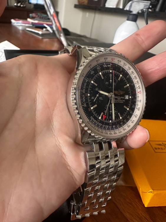 ブライトリング ナビタイマー （高級時計）の商品画像 - 査定依頼日：2025年9月10日 - 最高査定価格：550,000円