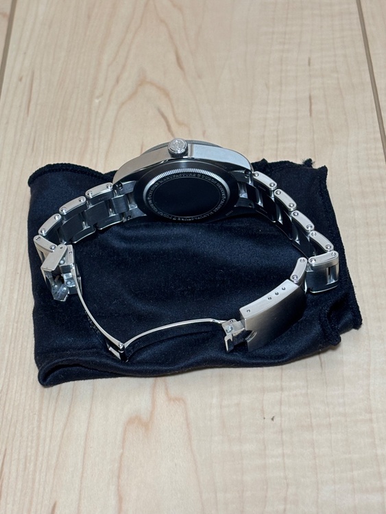 チューダー ブラックベイ 79030b（高級時計）の商品画像 - 査定依頼日：2025年12月17日 - 最高査定価格：380,000円