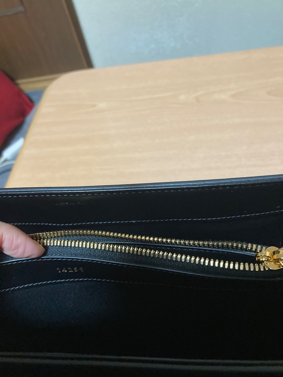 セーズミディアムブラック（ブランドバッグ）の商品画像 - 査定依頼日：2025年12月9日 - 最高査定価格：200,000円