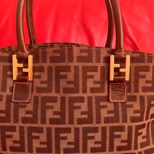 バック（ブランドバッグ）の商品画像 - 査定依頼日：2026年1月19日 - 最高査定価格：35,000円