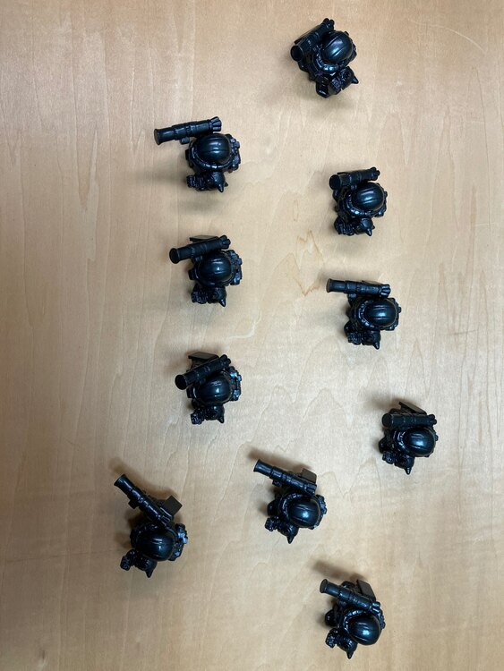 SDガンダム FS (黒い三連星専用高機動型ザクⅡ)×10個（その他のおもちゃ）の商品画像 - 査定依頼日：2025年3月24日