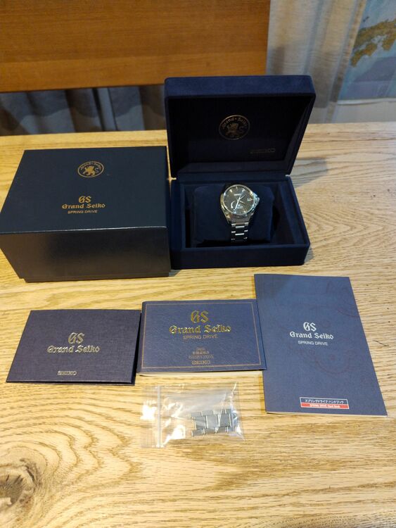 セイコー スプリントドライブ SBGA073（高級時計）の商品画像 - 査定依頼日：2025年9月9日 - 最高査定価格：370,000円