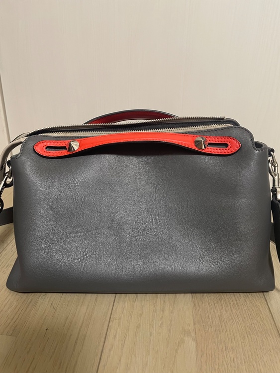 FENDI（フェンディ）BY THE WAY（バイ ザ ウェイ）（ブランドバッグ）の商品画像 - 査定依頼日：2026年9月6日 - 最高査定価格：50,000円