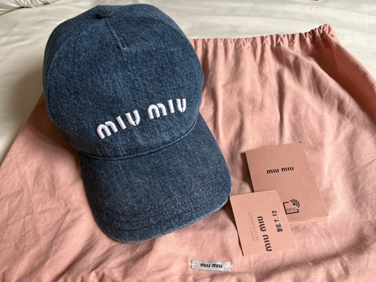 デニムキャップ（ブランド財布・小物）の商品画像 - 査定依頼日：2025年6月25日 - 最高査定価格：30,000円