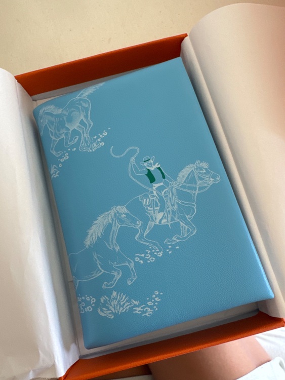 カードケース（ブランド財布・小物）の商品画像 - 査定依頼日：2025年9月3日 - 最高査定価格：50,000円