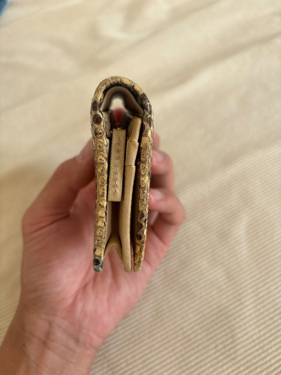 グッチ マーモント コンパクトウォレット（古着・ファッション）の商品画像 - 査定依頼日：2025年10月15日 - 最高査定価格：100,000円