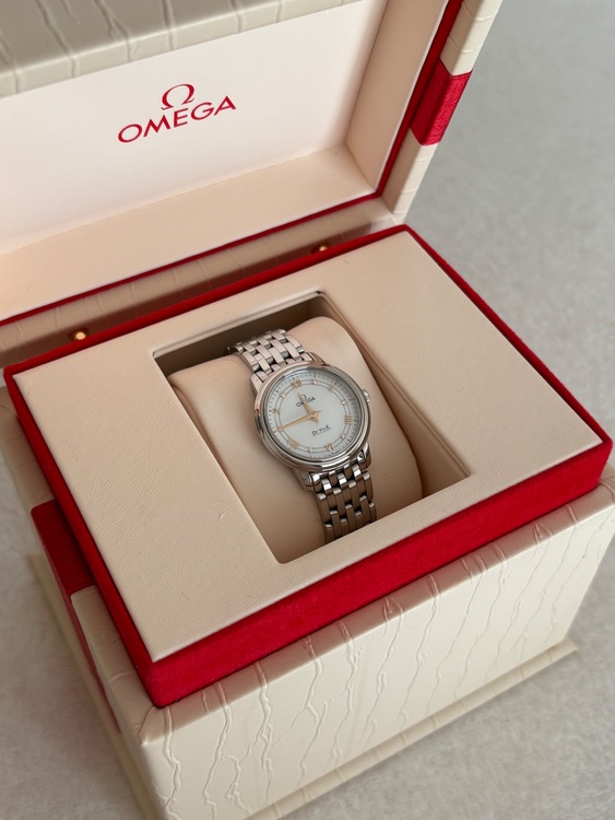 オメガ その他 （高級時計）の商品画像 - 査定依頼日：2025年11月6日 - 最高査定価格：250,000円