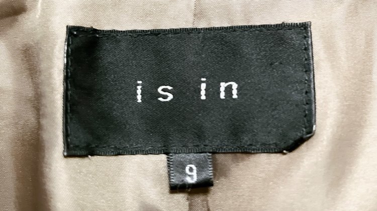 is in コート（古着・ファッション）の商品画像 - 査定依頼日：2023年11月8日