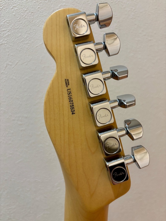 Fender American Professional Telecaster（ピアノ・楽器・PA機材）の商品画像 - 査定依頼日：2026年5月25日 - 最高査定価格：100,000円