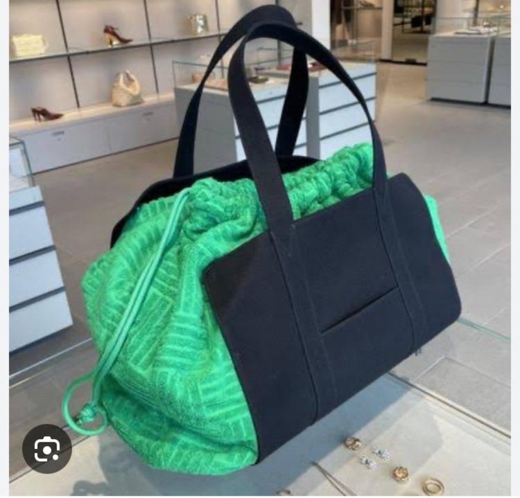 ボッテガ・ヴェネタ  （ブランドバッグ）の商品画像 - 査定依頼日：2025年7月20日 - 最高査定価格：40,000円