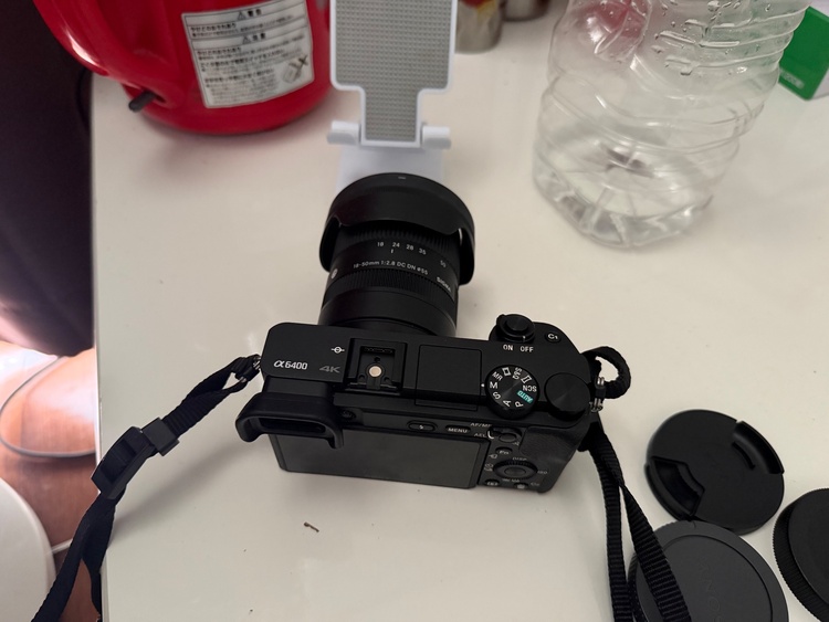 Sony ILCE-6400 α6400（カメラ）の商品画像 - 査定依頼日：2026年9月26日 - 最高査定価格：108,000円